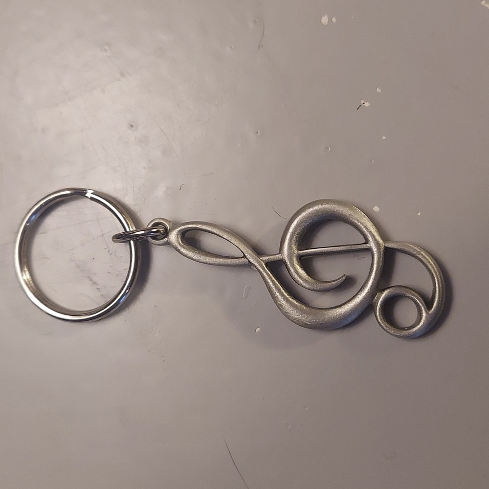 ❤️ Vintage Port USA Pewter Treble Clef Keychain